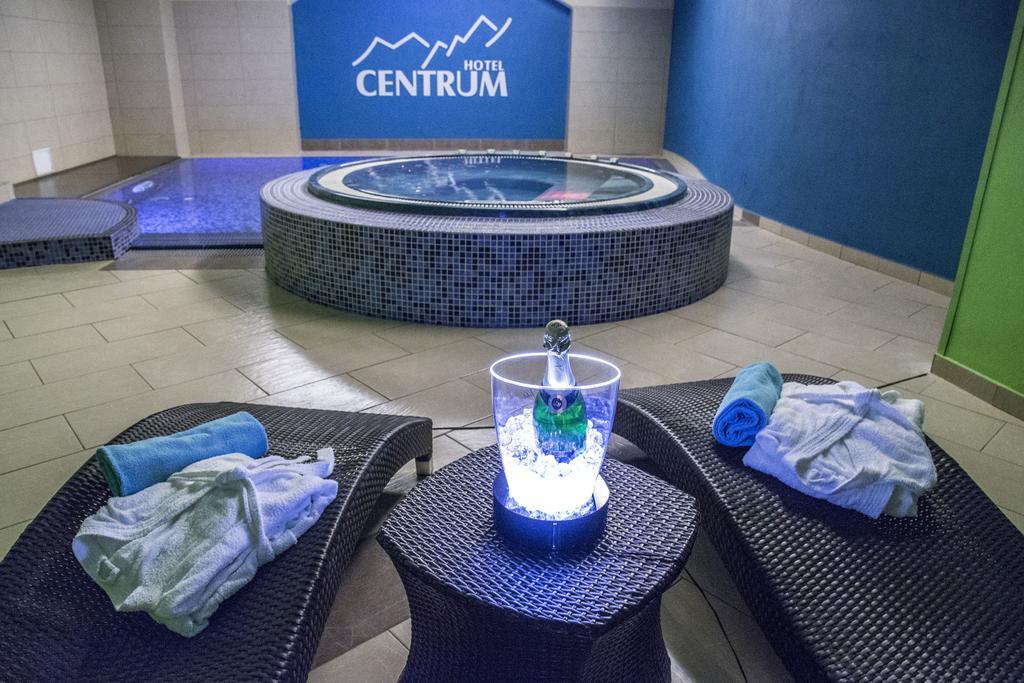 Hotel Centrum Харачов Екстериор снимка